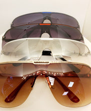Load image into Gallery viewer, Men&#39;s Aviator Sunglasses
