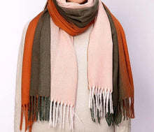 Load image into Gallery viewer, Cozy Ombre Scarf
