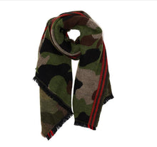 Load image into Gallery viewer, Camouflage Blanket Scarf
